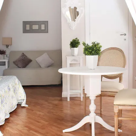 Grand Tour 4rooms B&B 나폴리
